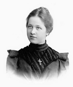 Runoilija Marie Under noin vuonna 1903. Kuvan lähde on Wikipedia.