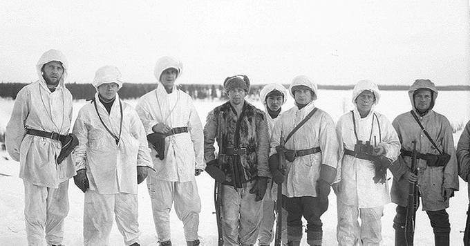 Erillispataljoona 16:n taistelijoita Kiantajärven tuntumassa 1.1.1940. SA-kuva.